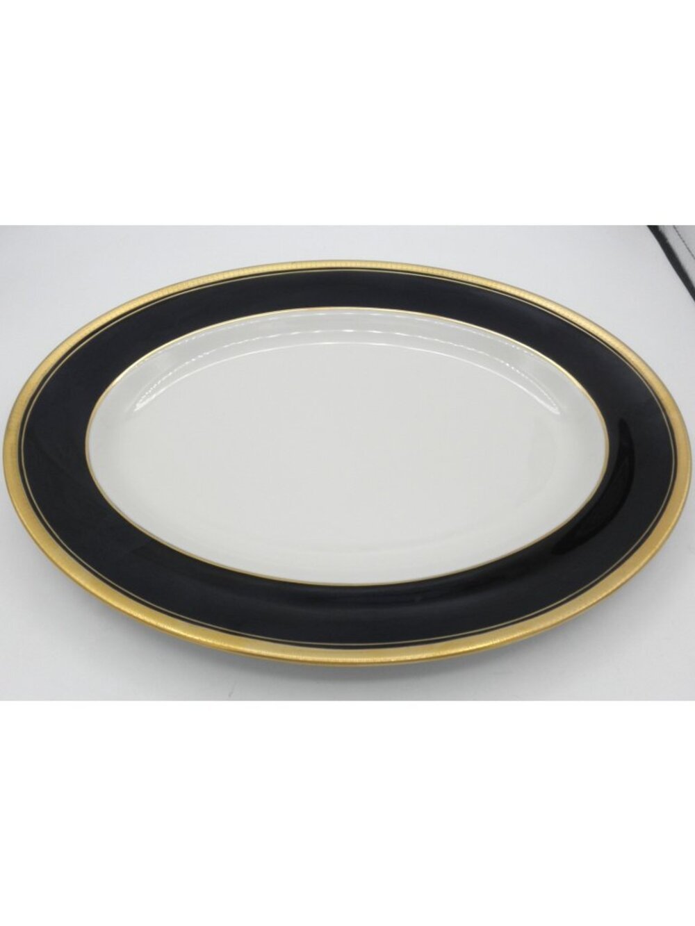 Palace Royale by Pickard 15-1/2 Inch Oblong Serving Platter Pattern: PICPAR